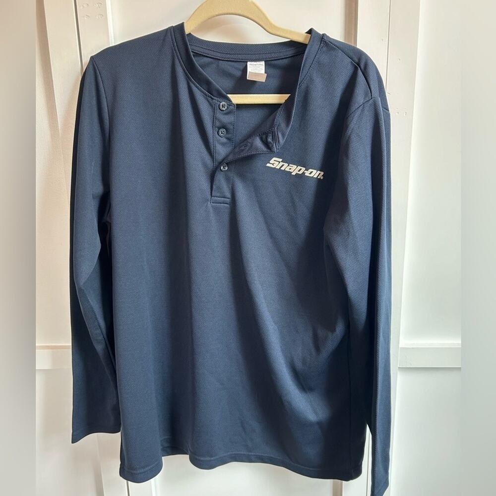 NWOT Snapon Henley